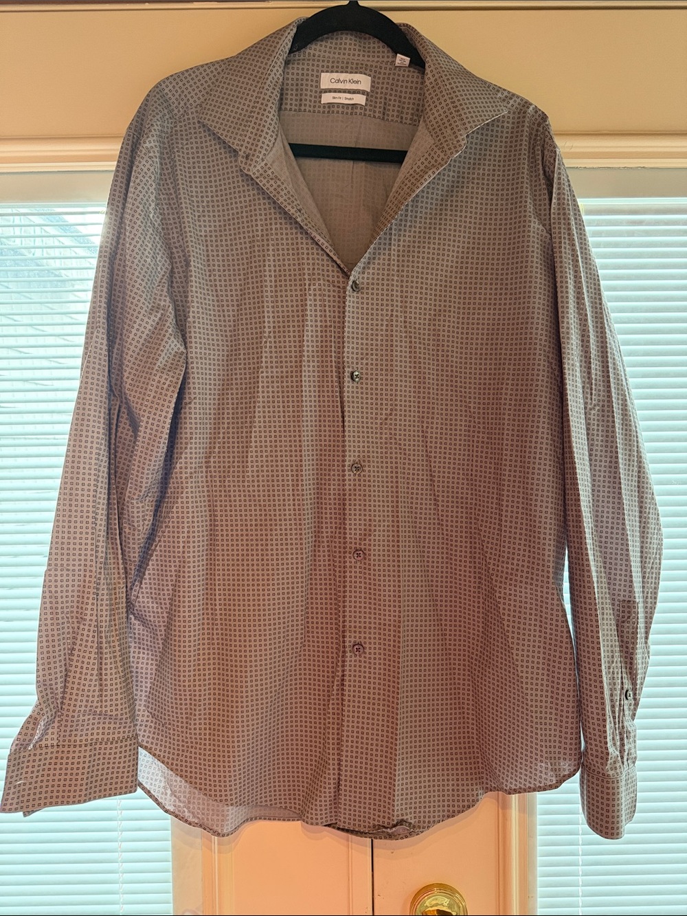 Calvin Klein Men's Light Gray Micro-Pattern Dress Shirt
